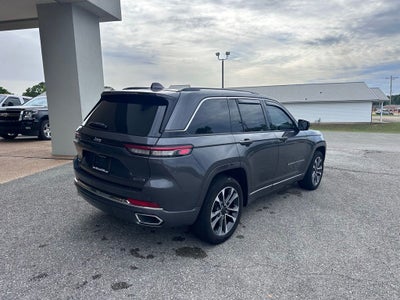 2022 Jeep Grand Cherokee Overland