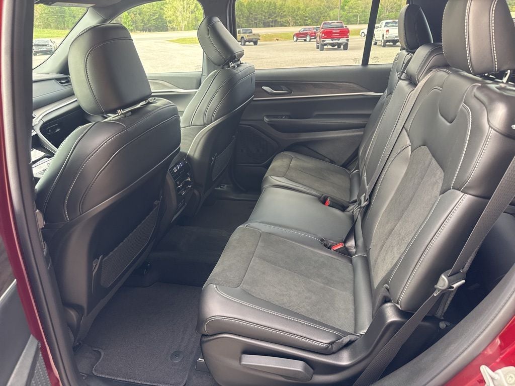 2026 Jeep Grand Cherokee L Laredo