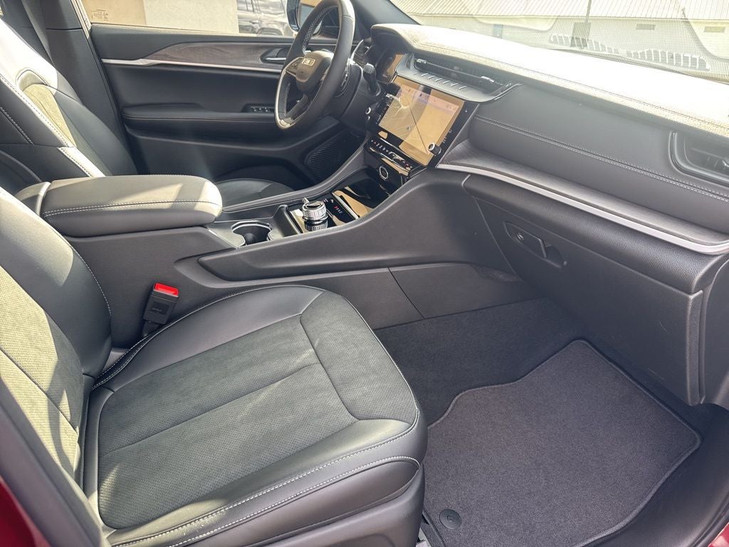 2026 Jeep Grand Cherokee L Laredo