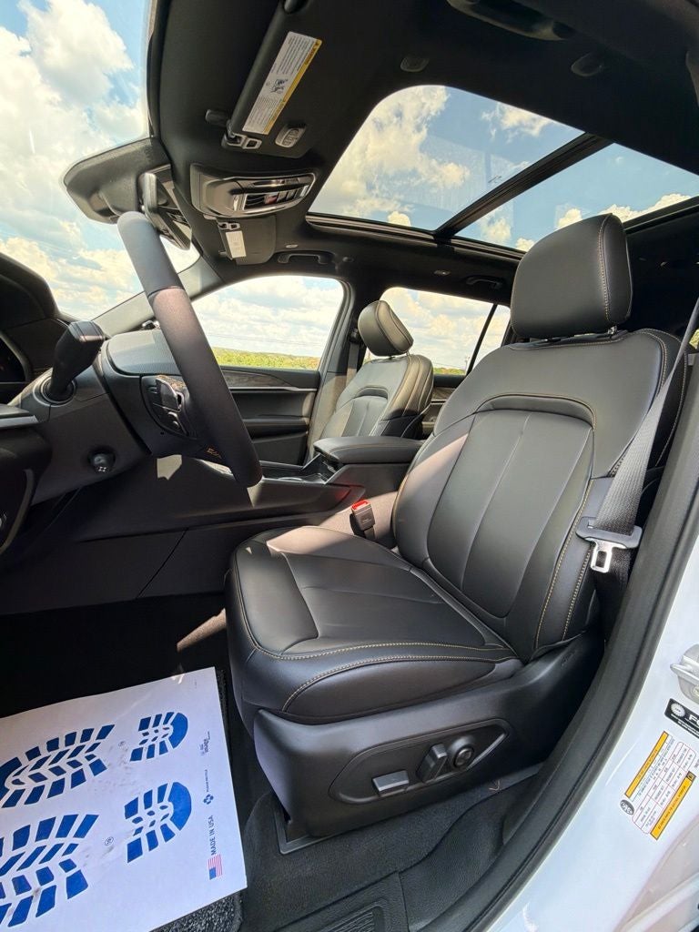 2026 Jeep Grand Cherokee L 85th Anniversary Edition