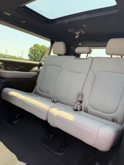 2026 Jeep Grand Wagoneer L 4x4