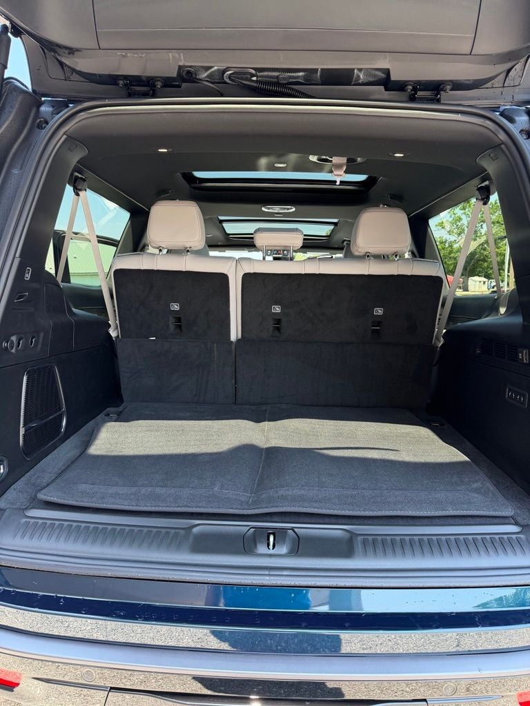 2026 Jeep Grand Wagoneer L 4x4