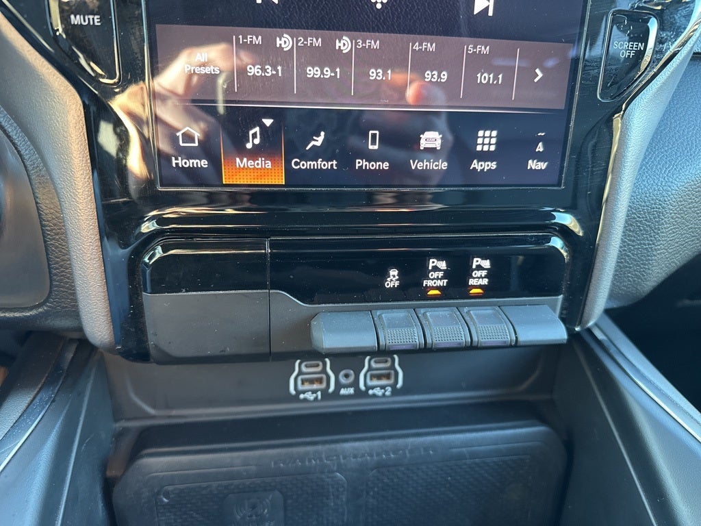 2025 RAM 1500 Laramie