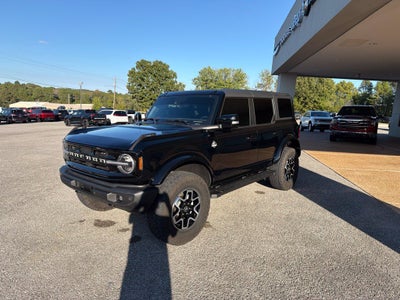 2024 Ford Bronco Outer Banks