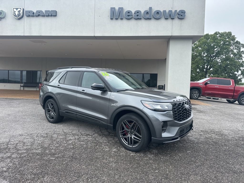 2025 Ford Explorer ST-LINE 4WD (PL535)'s photo