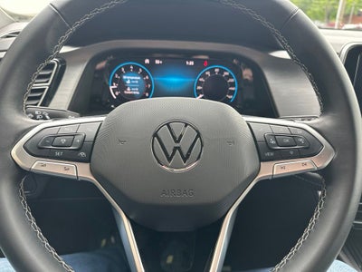 2025 Volkswagen Atlas Cross Sport 2.0T SE w/Technology