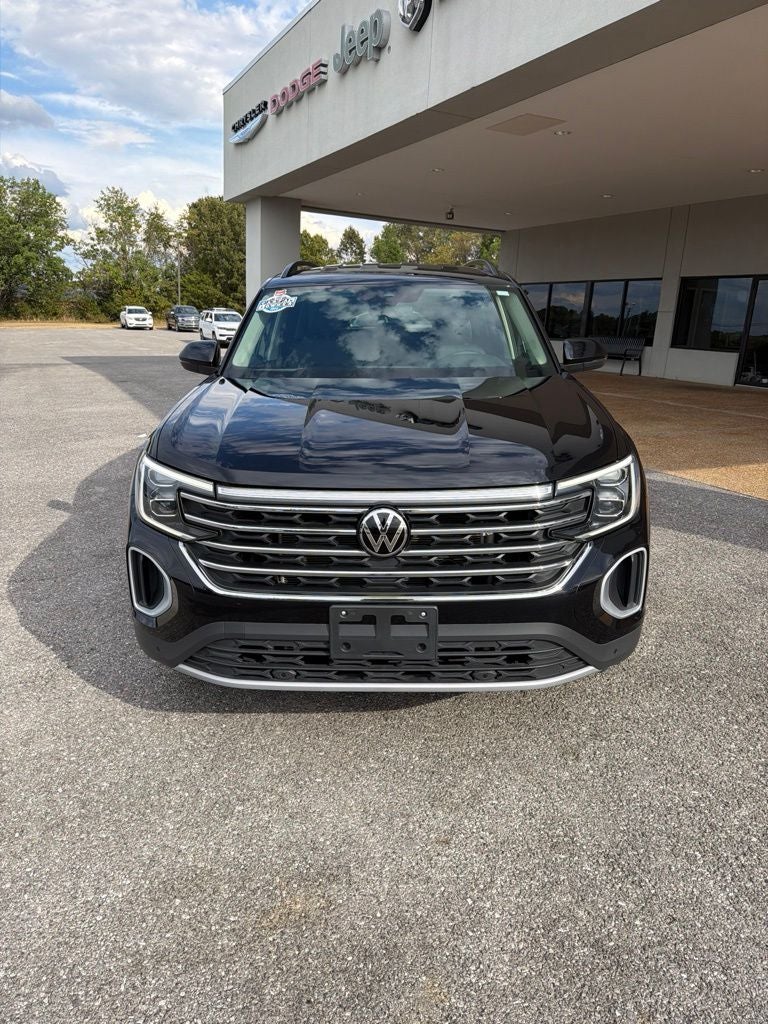 2025 Volkswagen Atlas 2.0T SE w/Technology