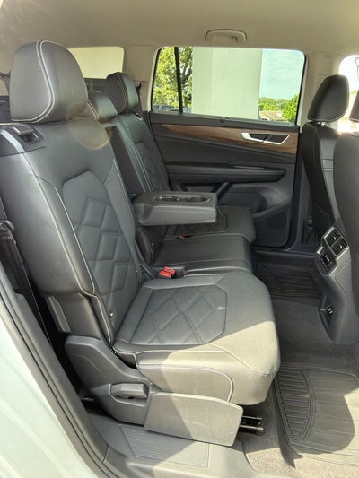 2025 Volkswagen Atlas 2.0T SE w/Technology