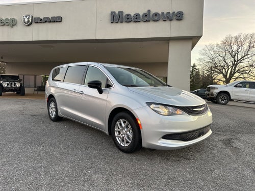 2026 Chrysler Voyager LX