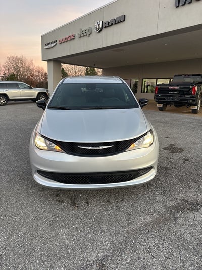 2026 Chrysler Voyager LX