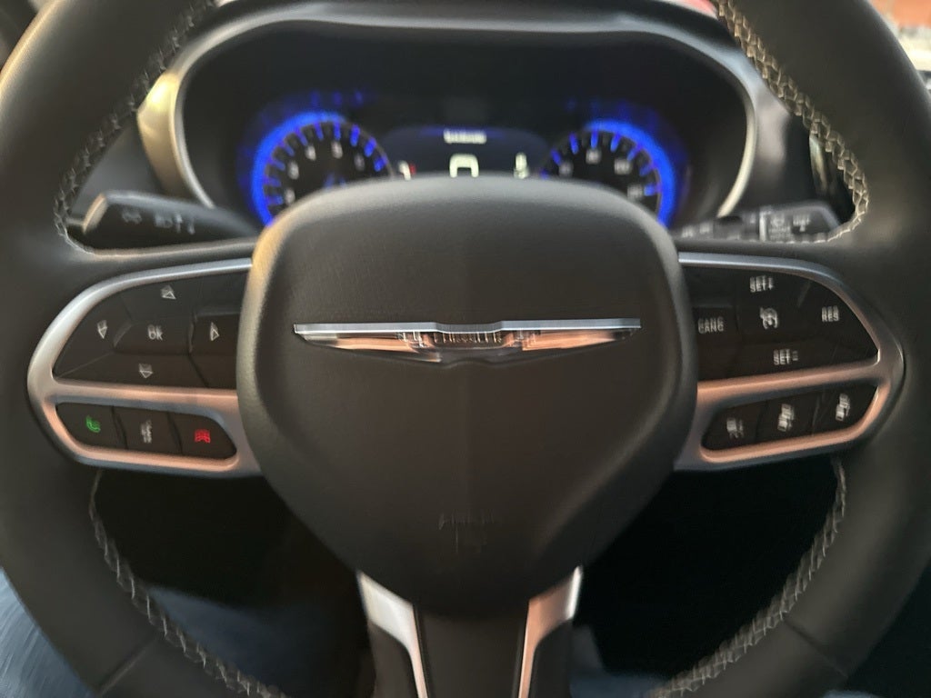 2026 Chrysler Voyager LX