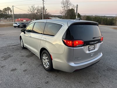 2026 Chrysler Voyager LX