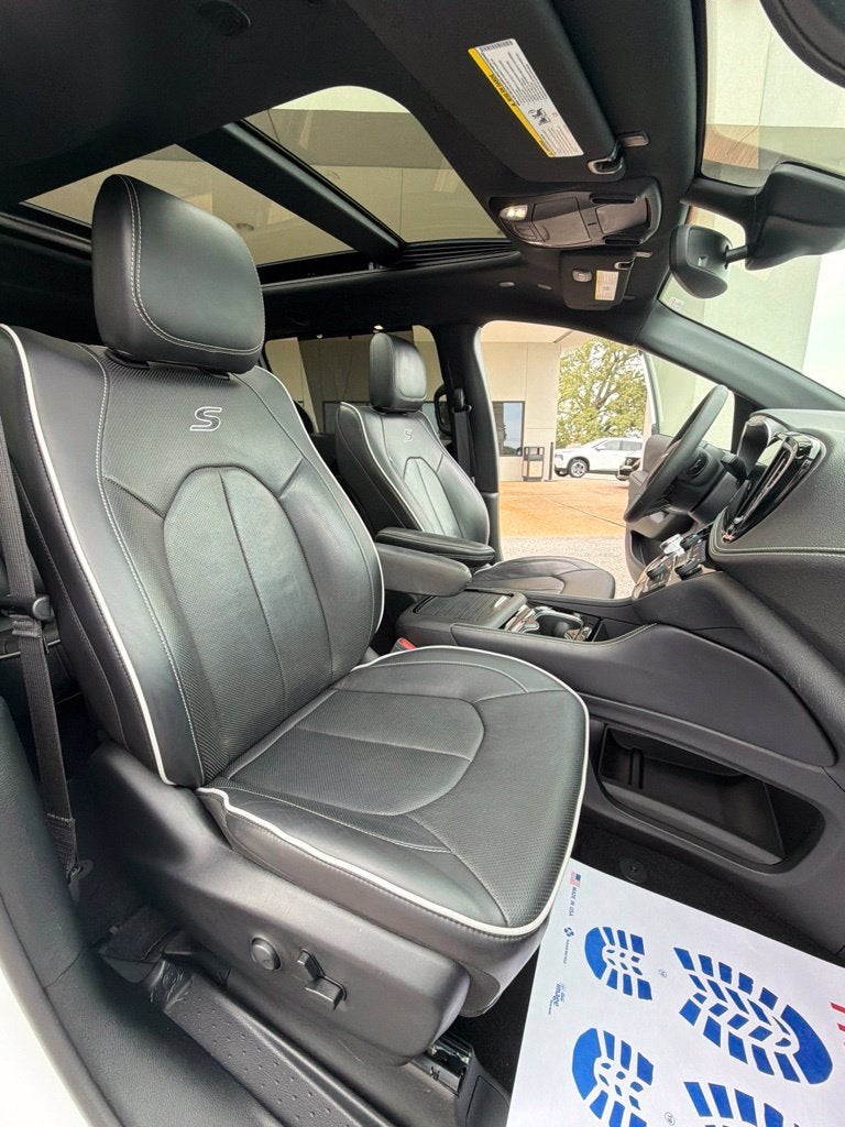 2025 Chrysler Pacifica Limited