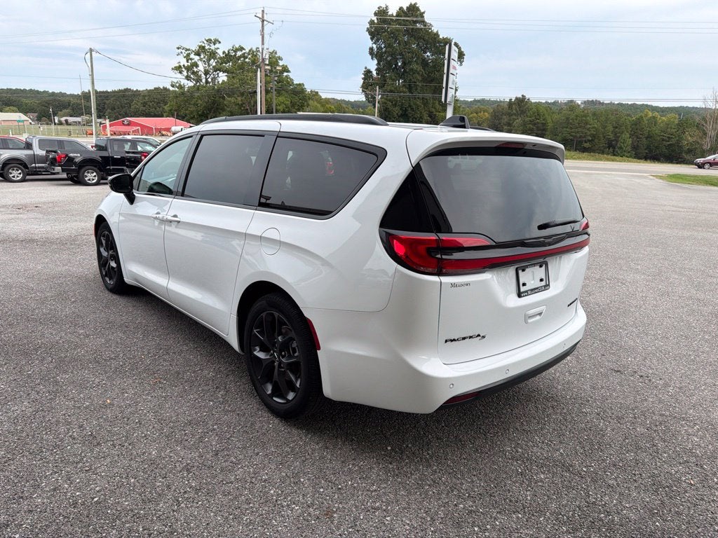 2025 Chrysler Pacifica Limited