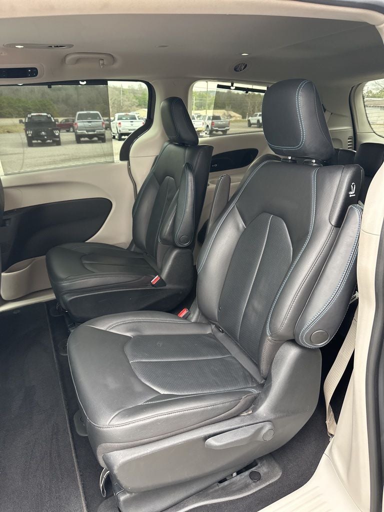 2021 Chrysler Pacifica Hybrid Touring L