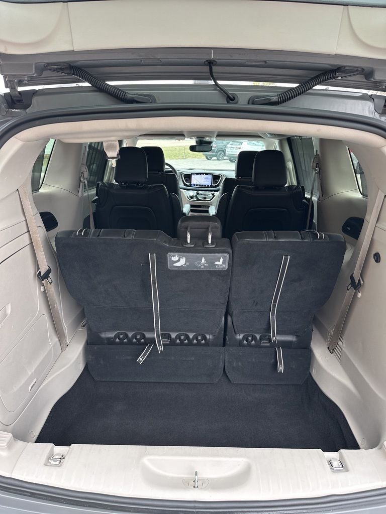 2021 Chrysler Pacifica Hybrid Touring L