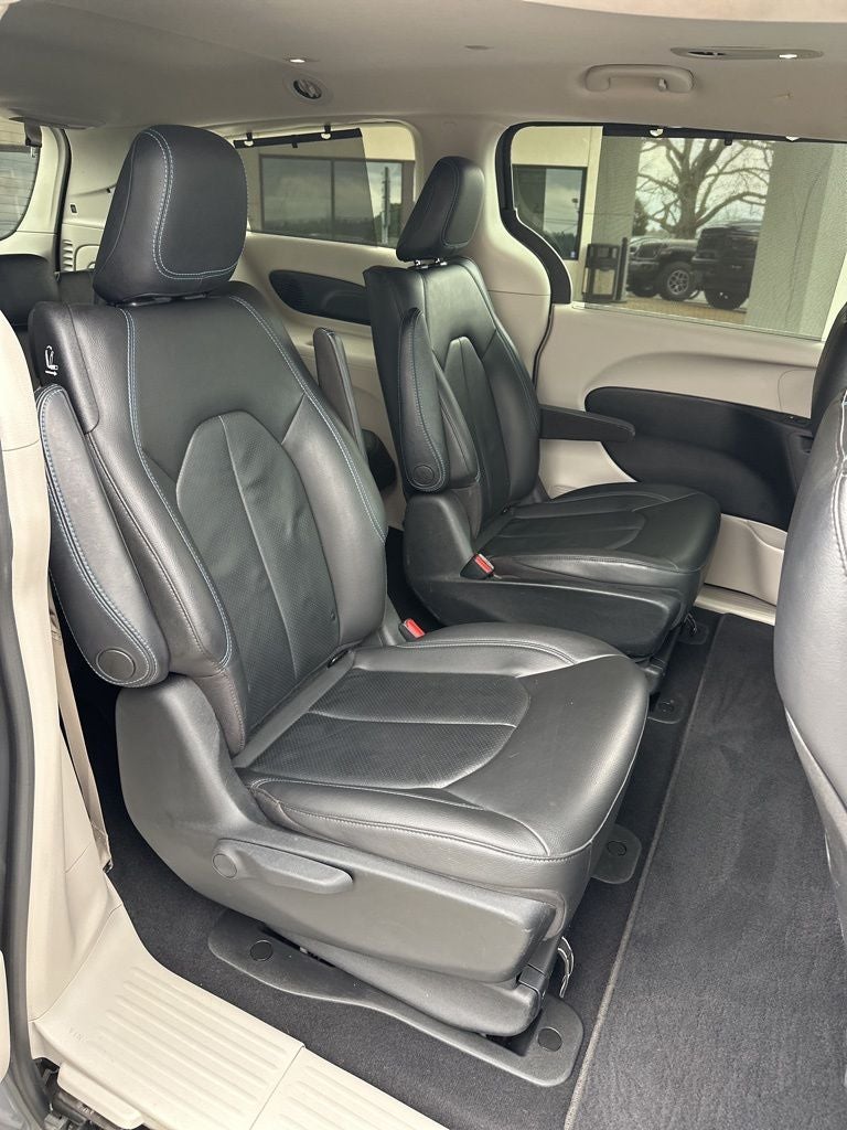 2021 Chrysler Pacifica Hybrid Touring L