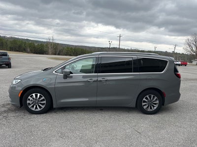 2021 Chrysler Pacifica Hybrid Touring L