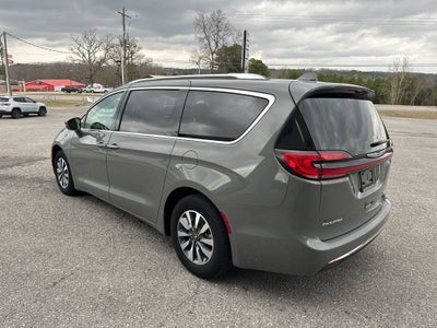 2021 Chrysler Pacifica Hybrid Touring L