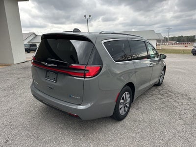 2021 Chrysler Pacifica Hybrid Touring L