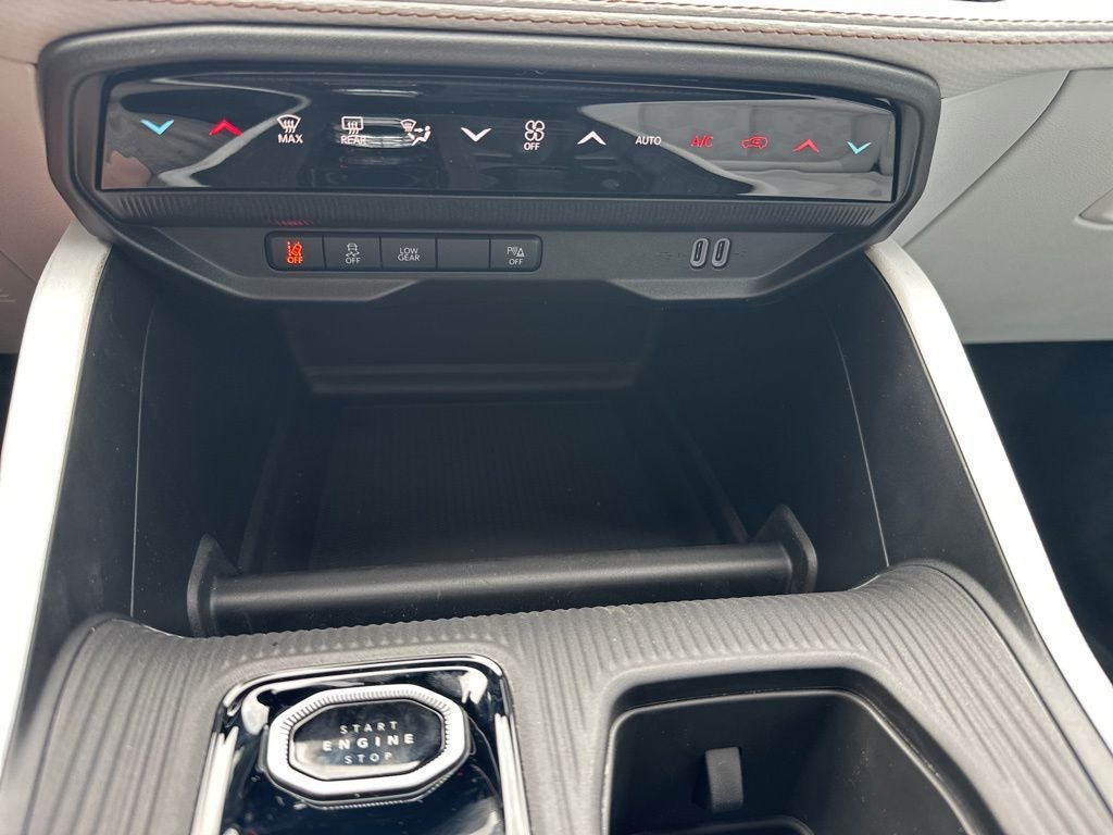 2026 Jeep Cherokee Overland