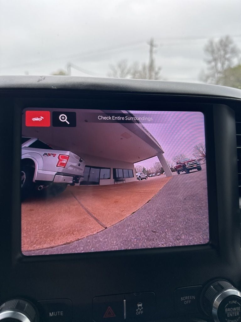 2024 RAM 3500 Big Horn Flat Bed