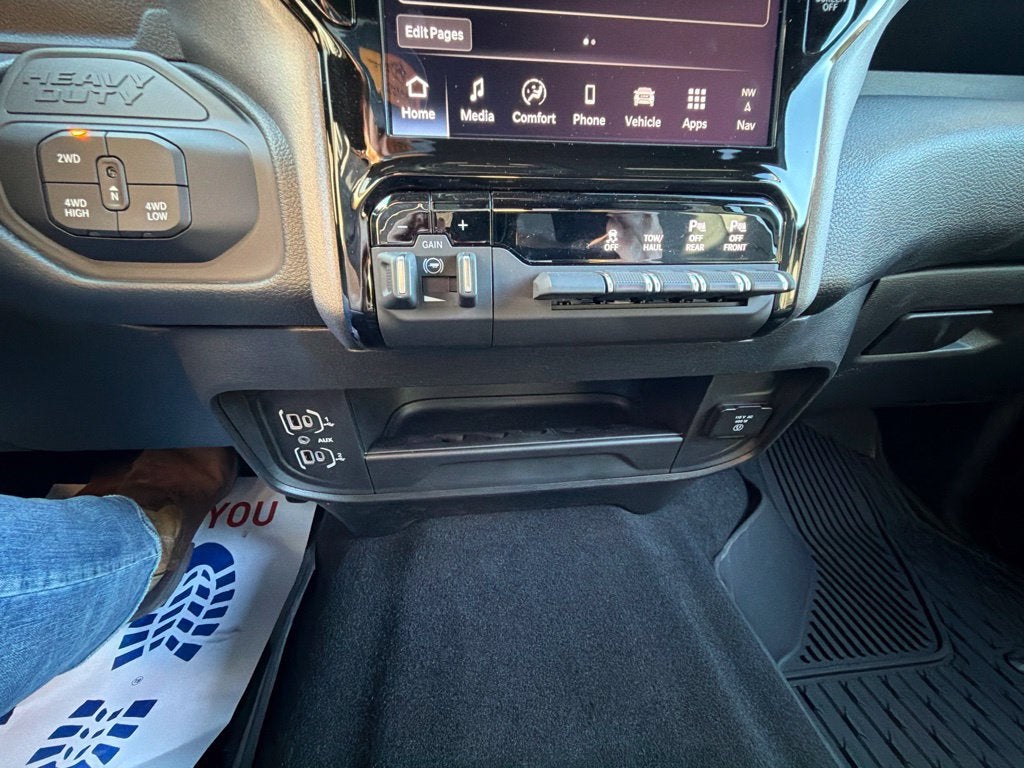 2027 RAM 2500 Black Express