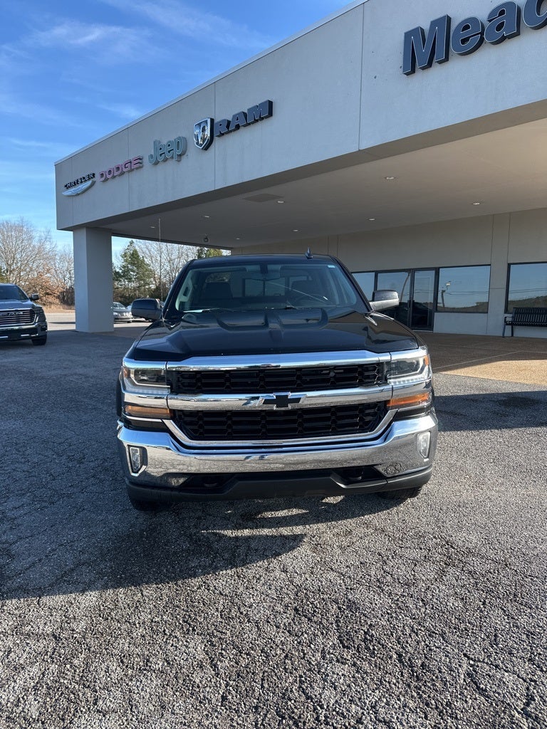 Used 2018 Chevrolet Silverado 1500 LT with VIN 3GCUKREC9JG289878 for sale in Little Rock