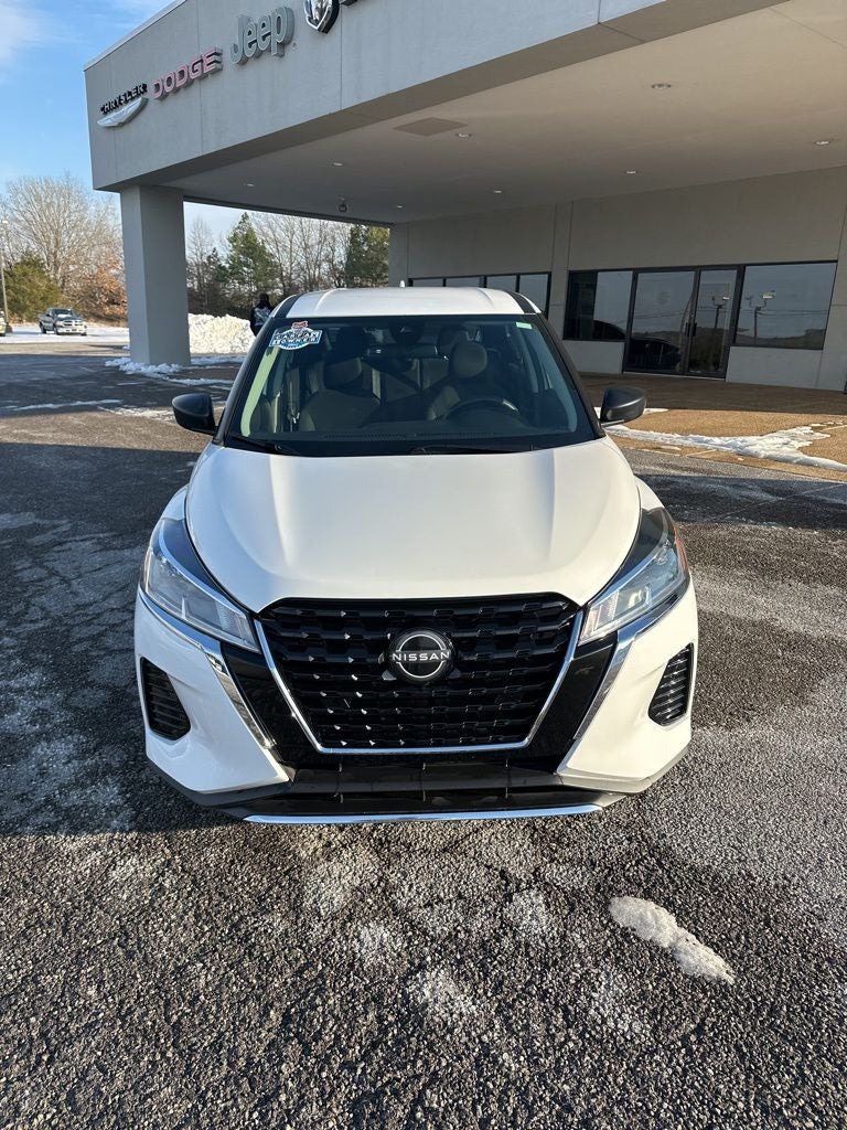 2023 Nissan Kicks S