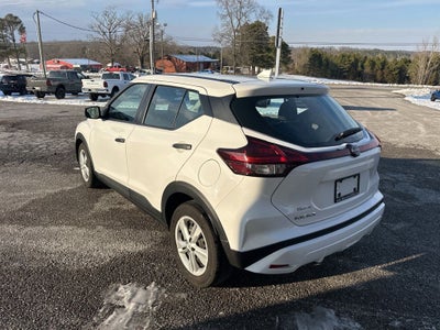 2023 Nissan Kicks S