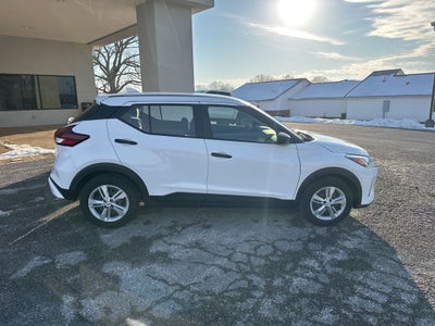 2023 Nissan Kicks S
