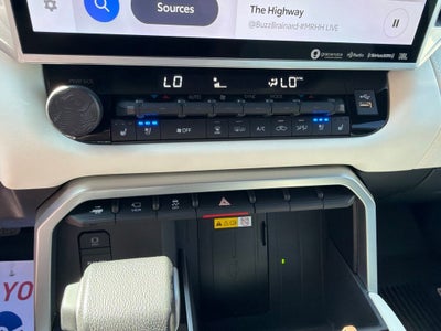 2023 Toyota Tundra Hybrid Capstone