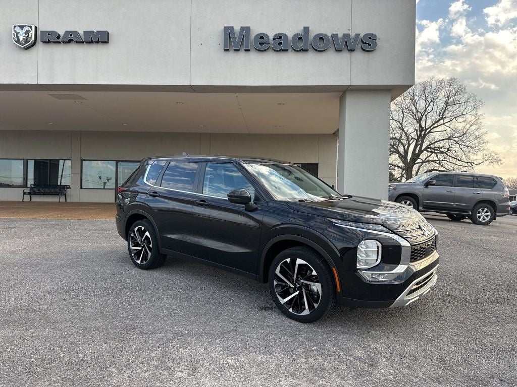 2024 Mitsubishi Outlander SE