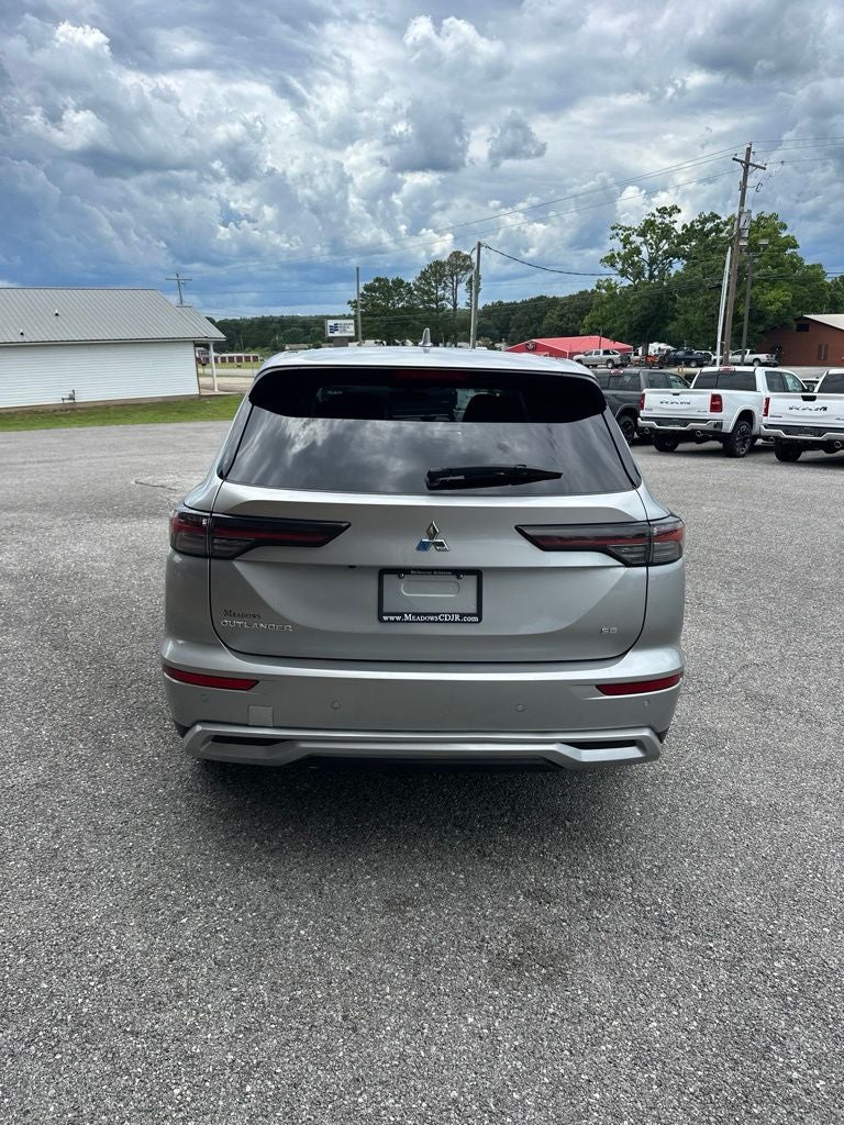 2025 Mitsubishi Outlander SE