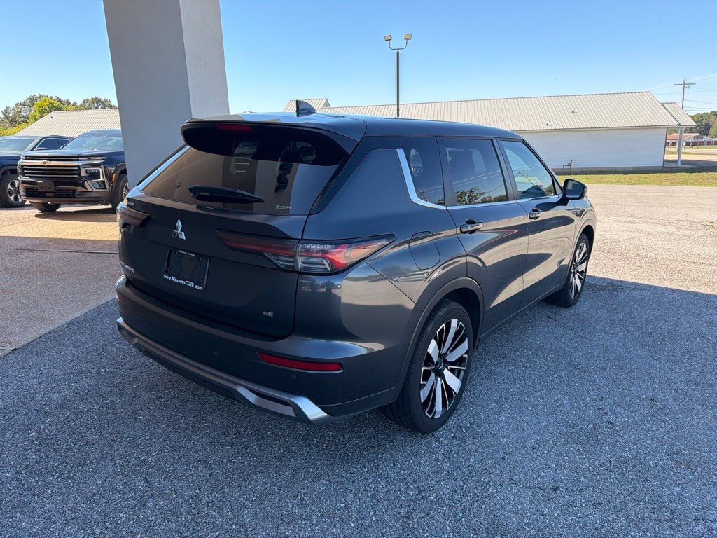 2025 Mitsubishi Outlander SE
