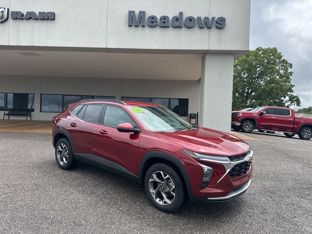 2025 Chevrolet Trax LT's photo