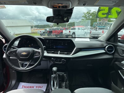 2025 Chevrolet Trax LT