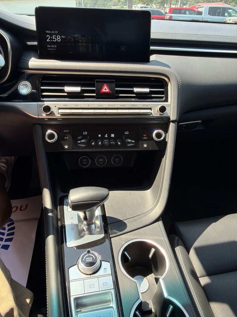 2025 Genesis G70 2.5T