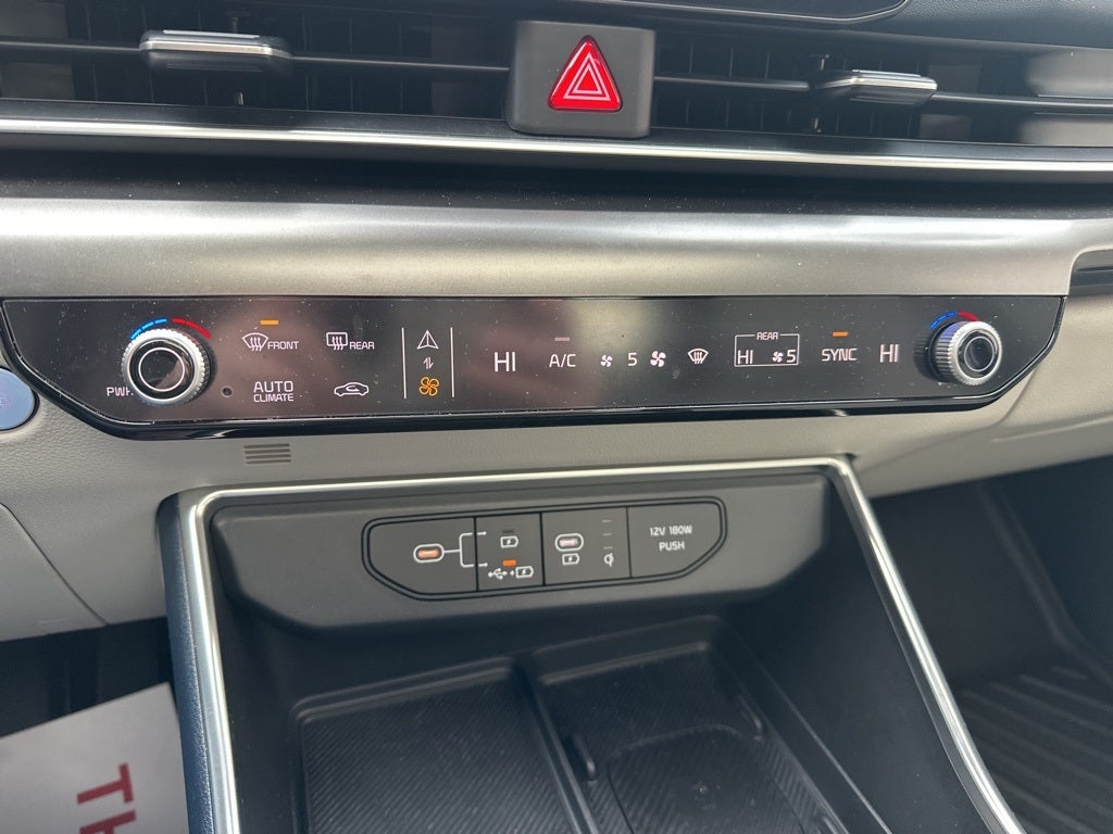 2025 Kia Carnival SX