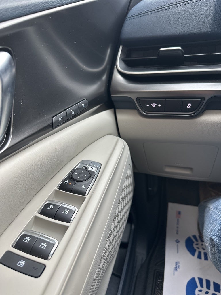 2025 Kia Carnival SX