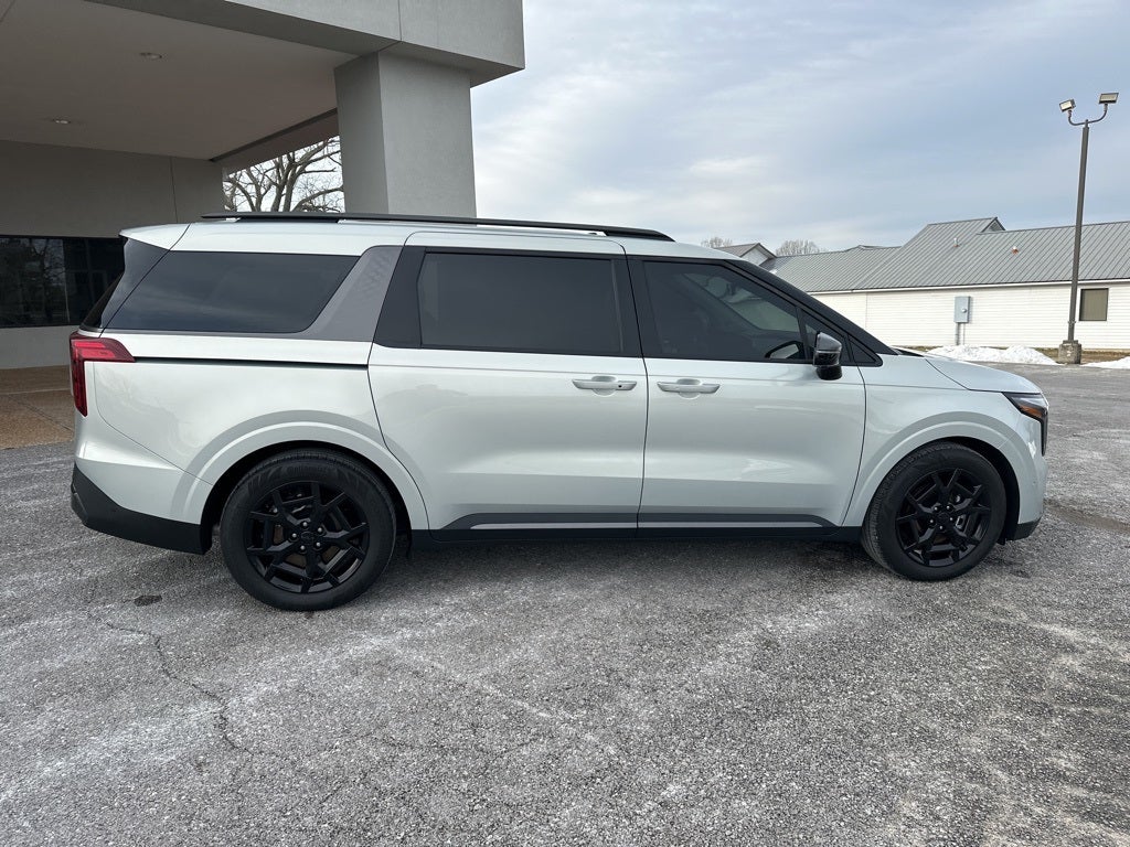 2025 Kia Carnival SX