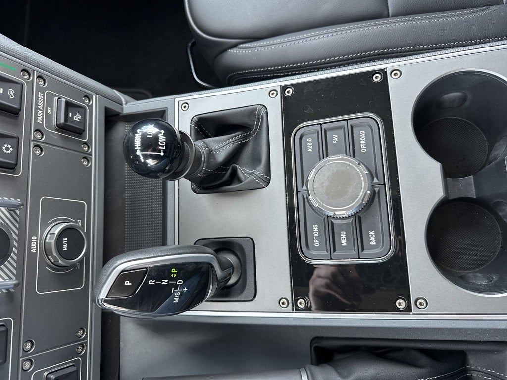 2024 INEOS Grenadier Fieldmaster Edition